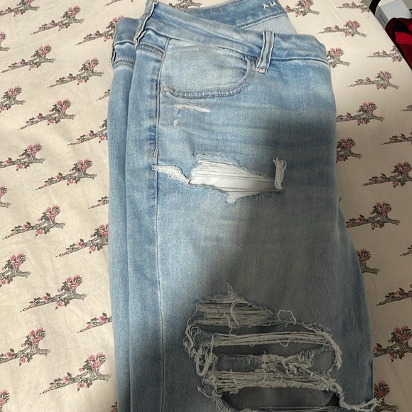 Jeans from American eagle and they are next level stretch and brand new - Picture 12 of 17